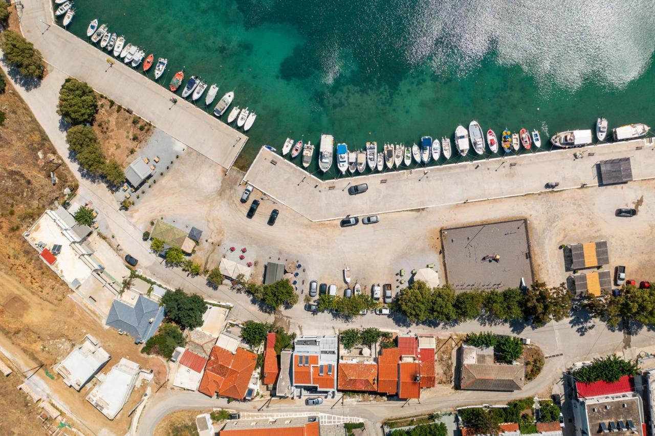 La Perla Suites Agii Apostoli Esterno foto