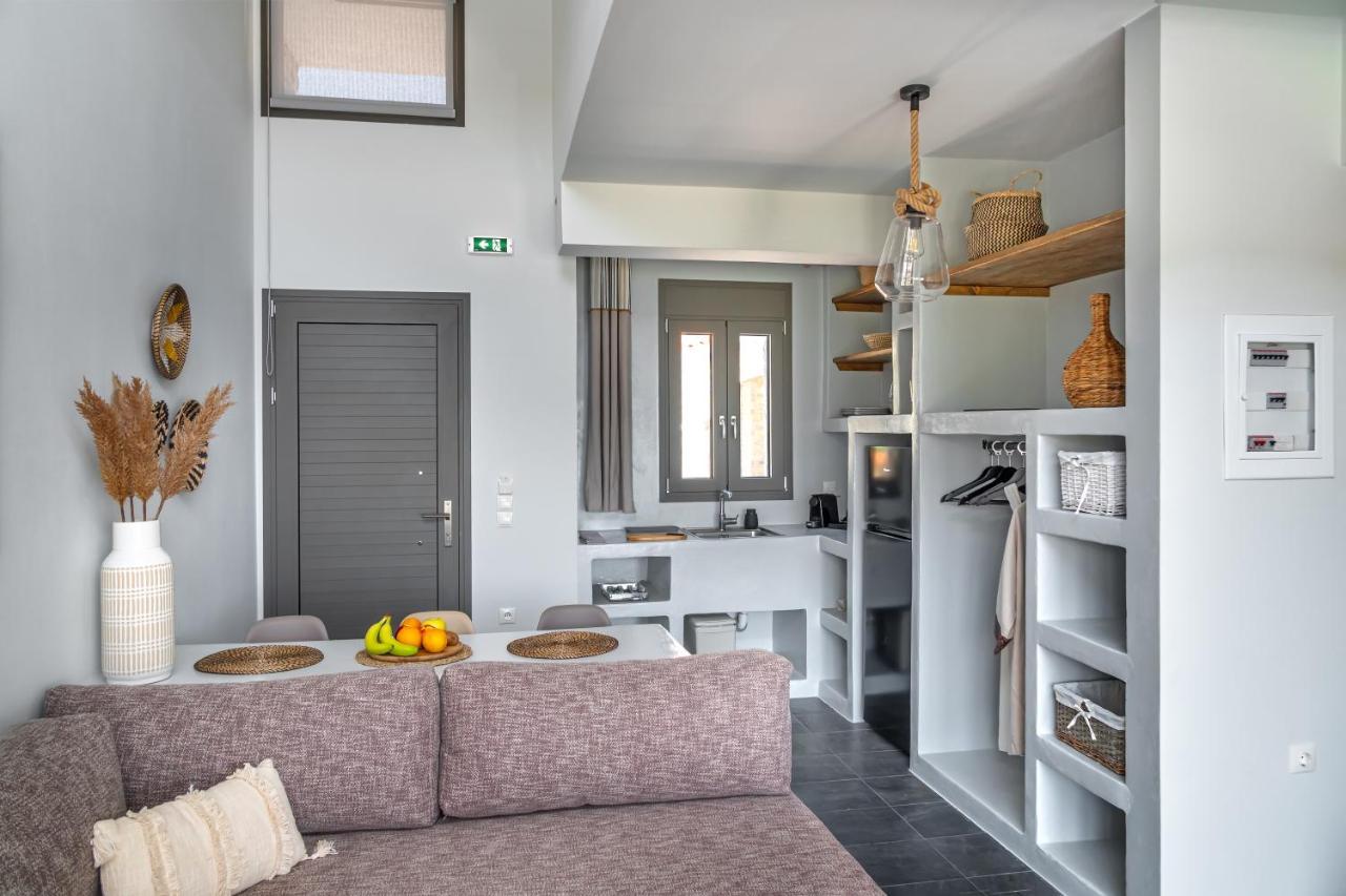 La Perla Suites Agii Apostoli Esterno foto